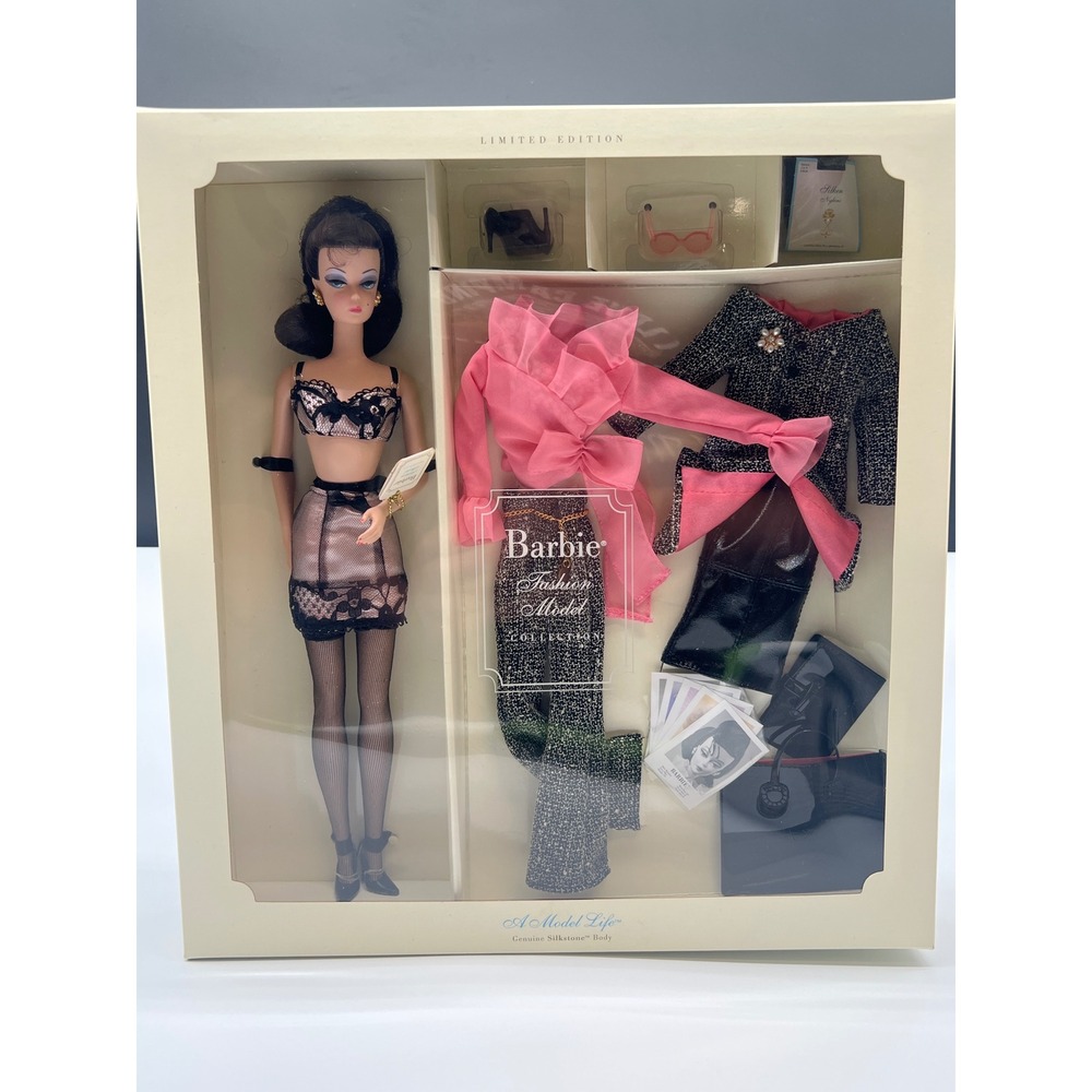 Barbie Fashion Model Collection "A Model Life" Barbie Giftset